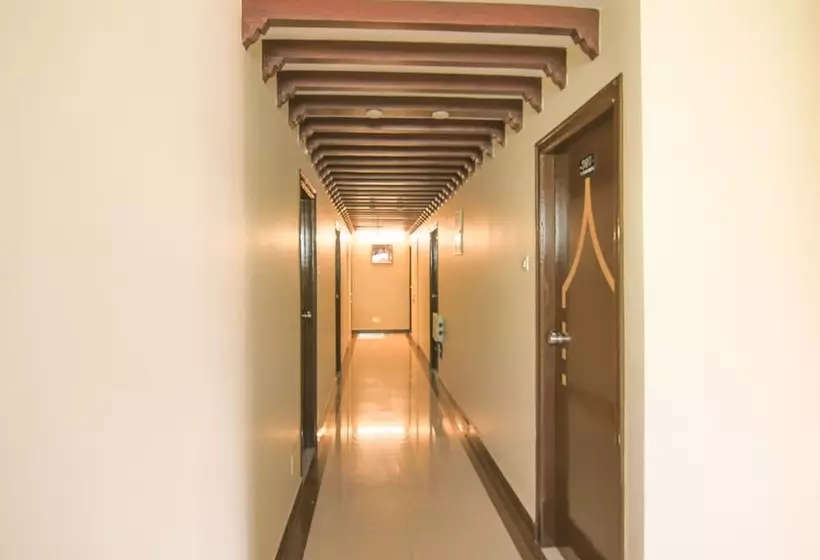 ホテル Nsnr Residency By Oyo Rooms