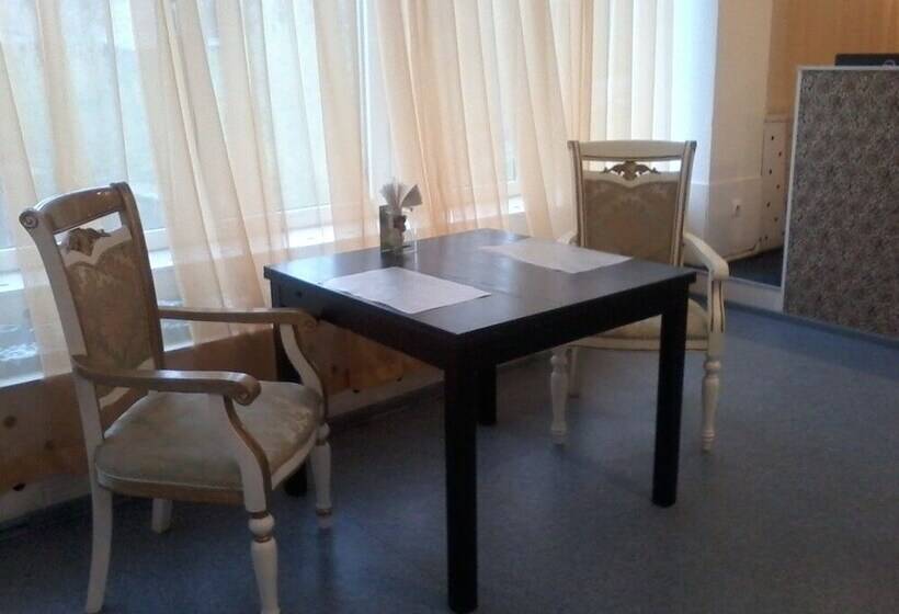 Irkutski Ostrog Hostel