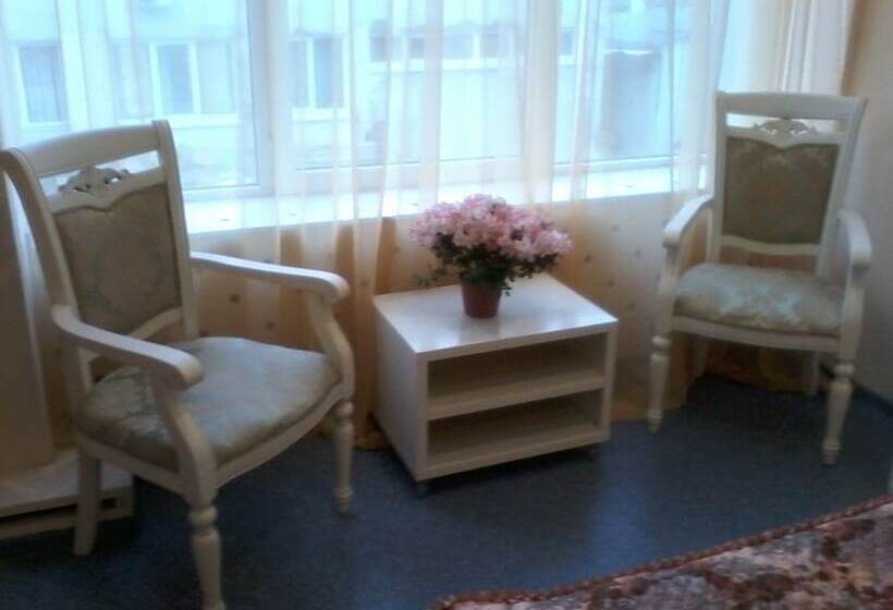 Irkutski Ostrog Hostel