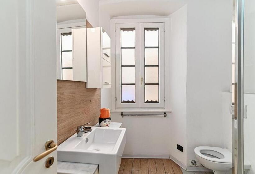 Pensão Joivy Al Duomo Guest House