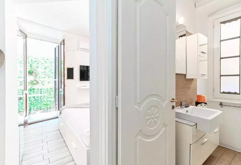 Majatalo Joivy Al Duomo Guest House