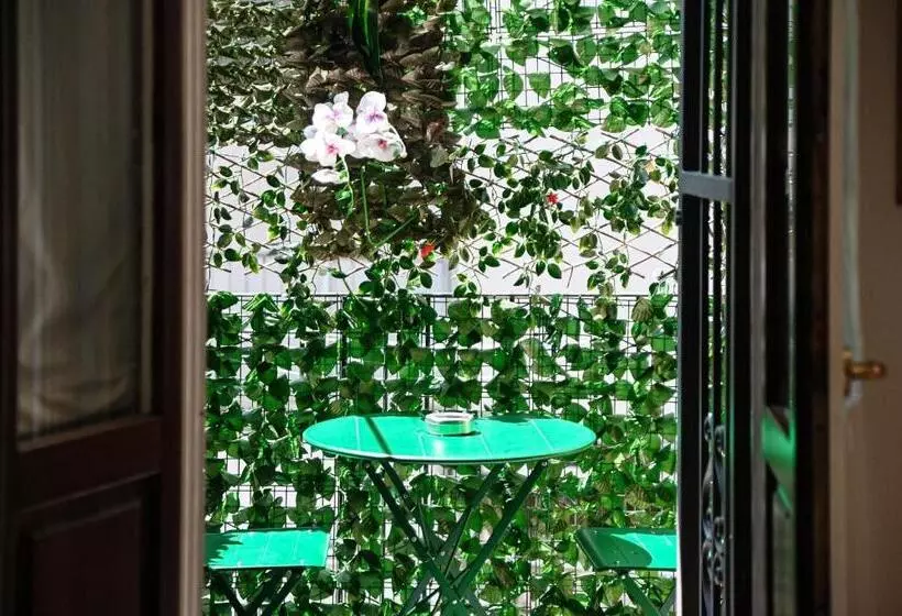 Majatalo Joivy Al Duomo Guest House