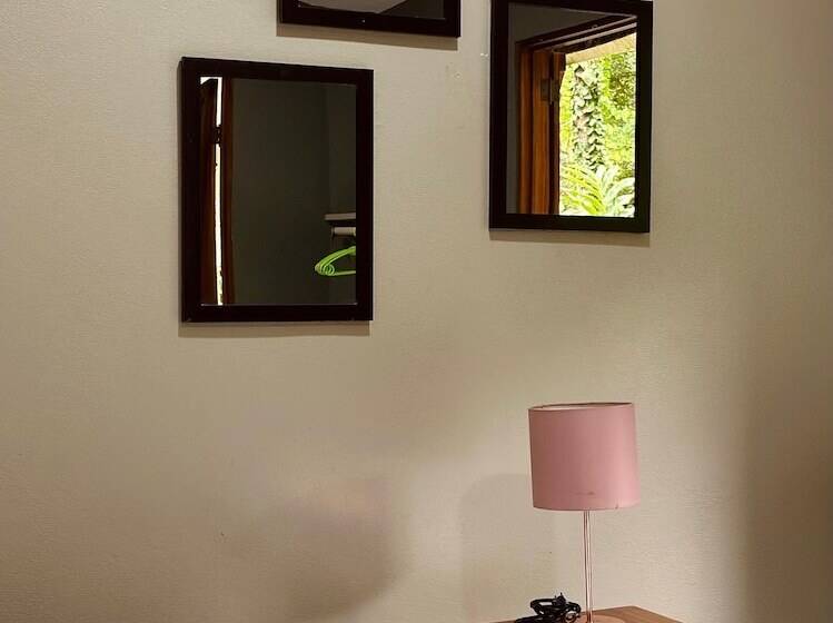 پانسیون Boutique The Green Jungle House