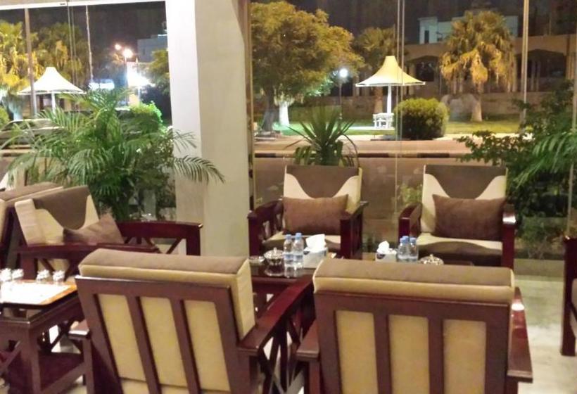 Al Ramla Al Hamra Furnished Units