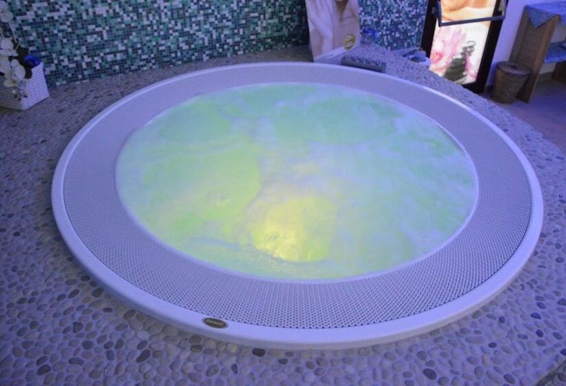 酒店 Baiamalva Resort