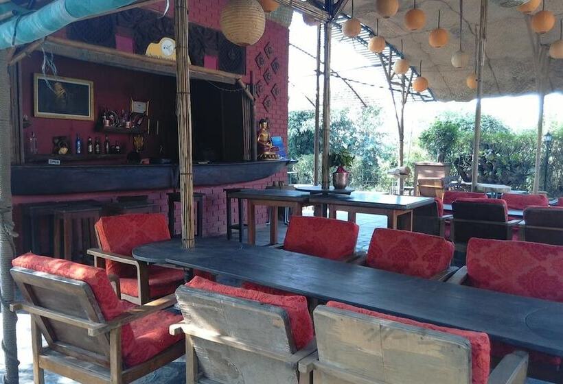 هتل Lake Twenty Thousand Farm And Retreat, Ltk Haweli