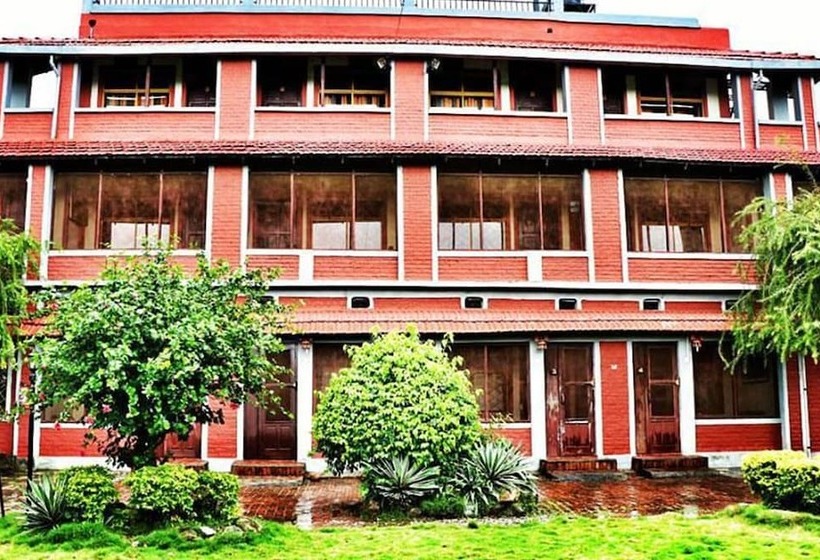 هتل Lake Twenty Thousand Farm And Retreat, Ltk Haweli