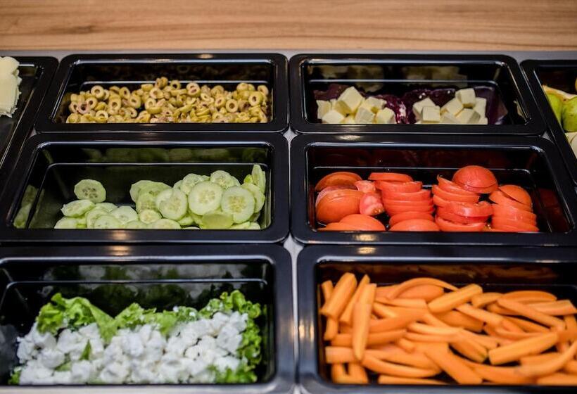 בית מלון כפרי Luxury Suites Bellevue