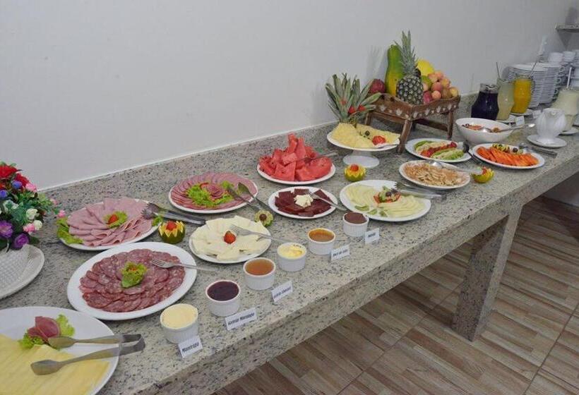 Otel Pousada Recanto Das Cores