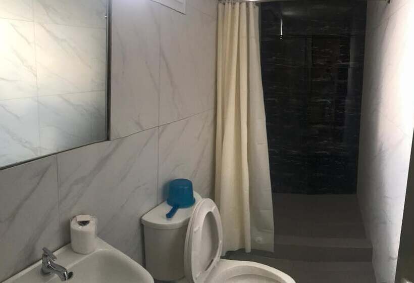 فندق Seabreeze Beach Lodge