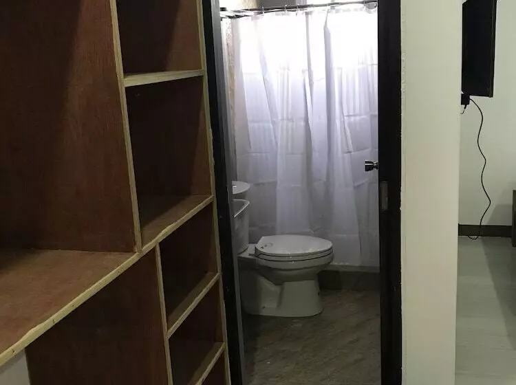 Hotelli Seabreeze Beach Lodge