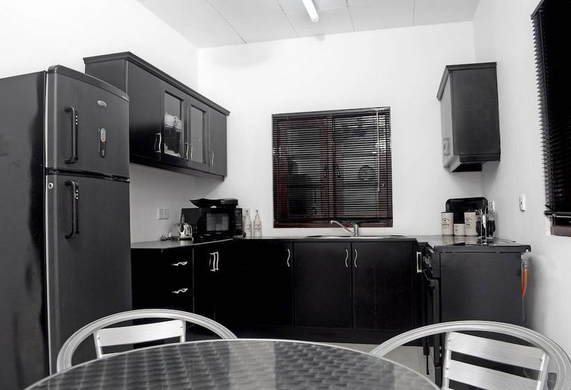 בית מלון כפרי Villa Suriyagaha