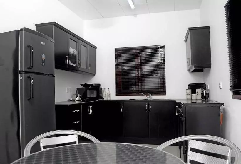 Hotelli Villa Suriyagaha