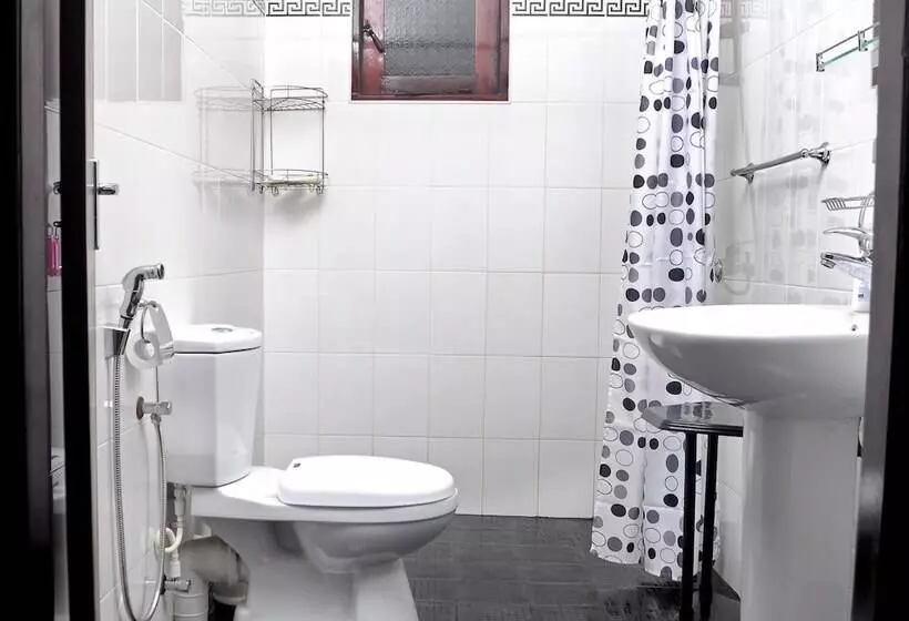 Hotelli Villa Suriyagaha