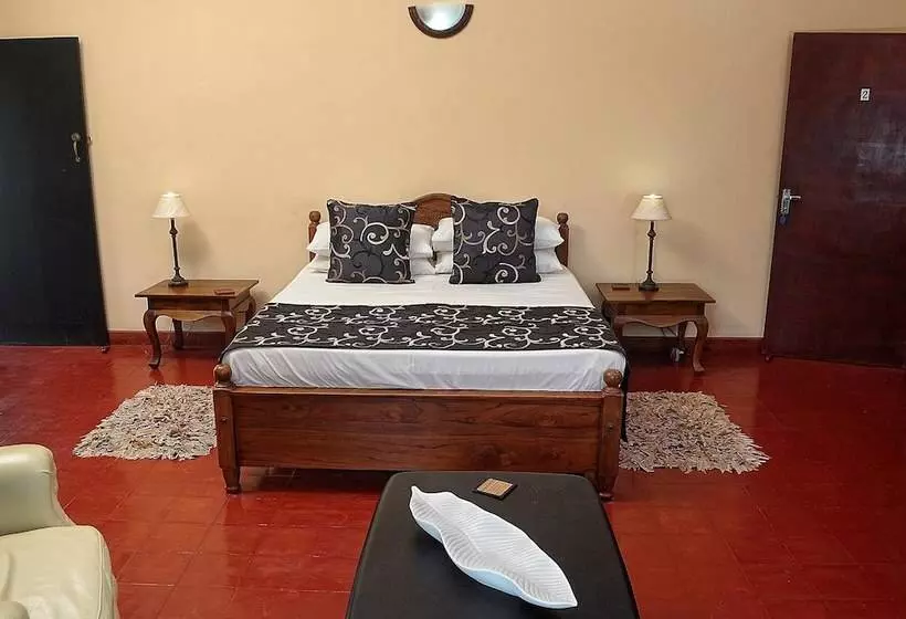 Hotelli Villa Suriyagaha