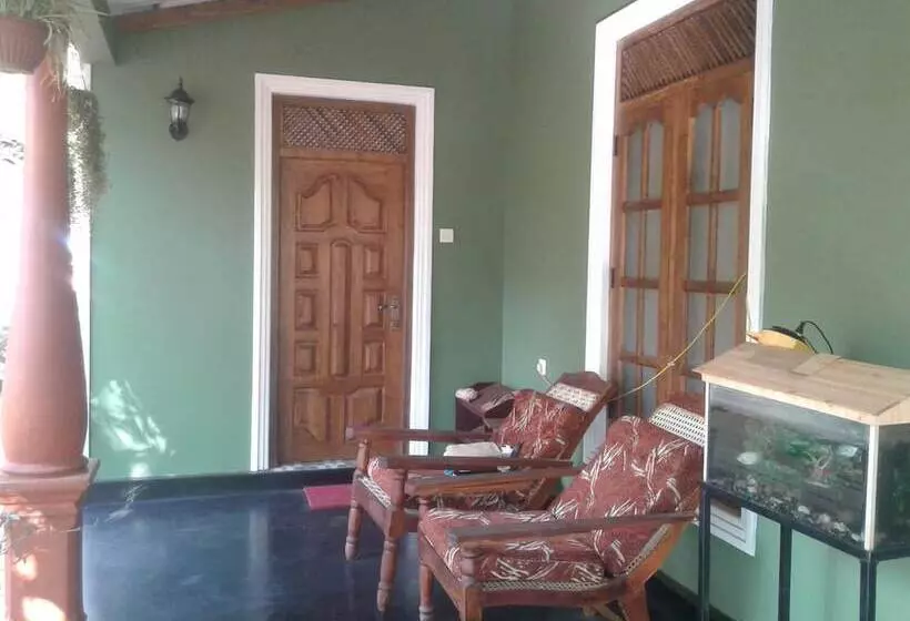 پانسیون Green Bamboo House