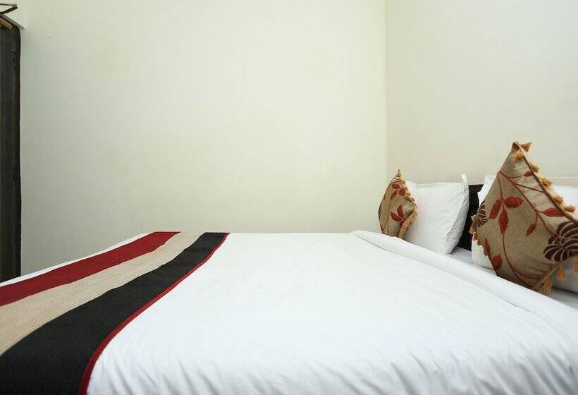 ペンション Krishnavi Inn By Oyo Room