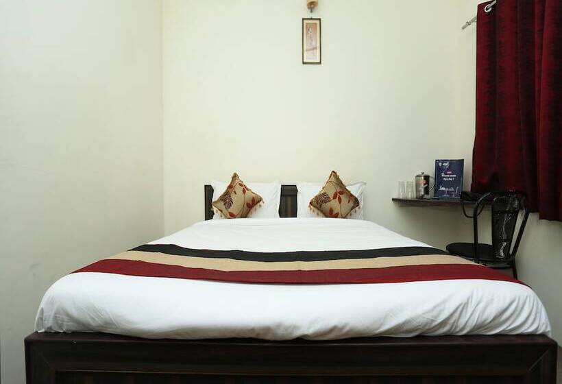 ペンション Krishnavi Inn By Oyo Room