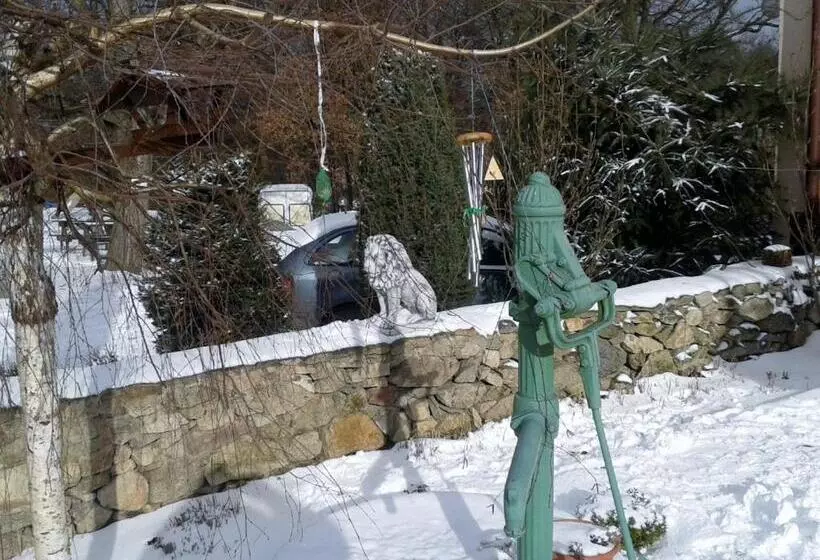 Majatalo Penzion Hugo