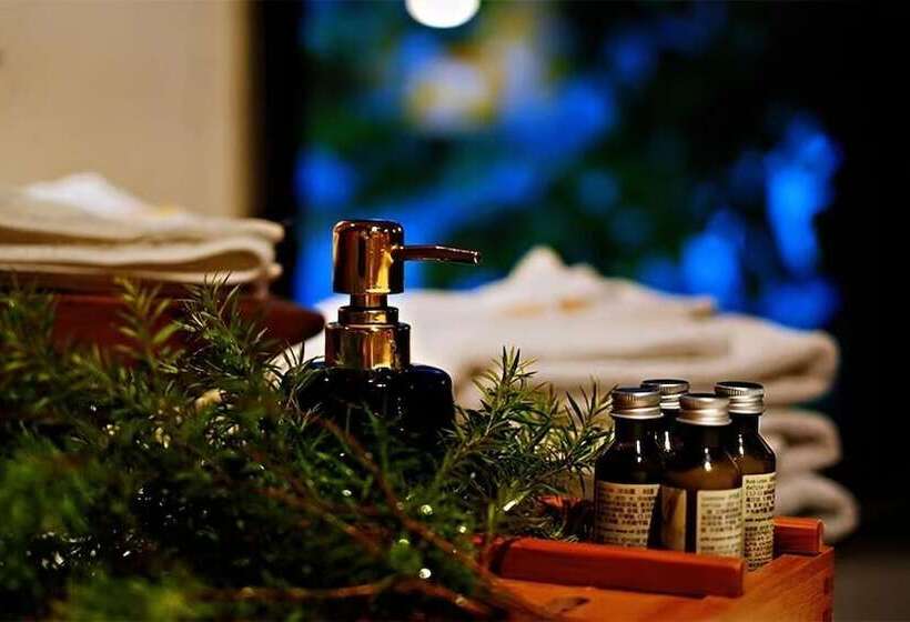 Pension Xihu Memories Tree