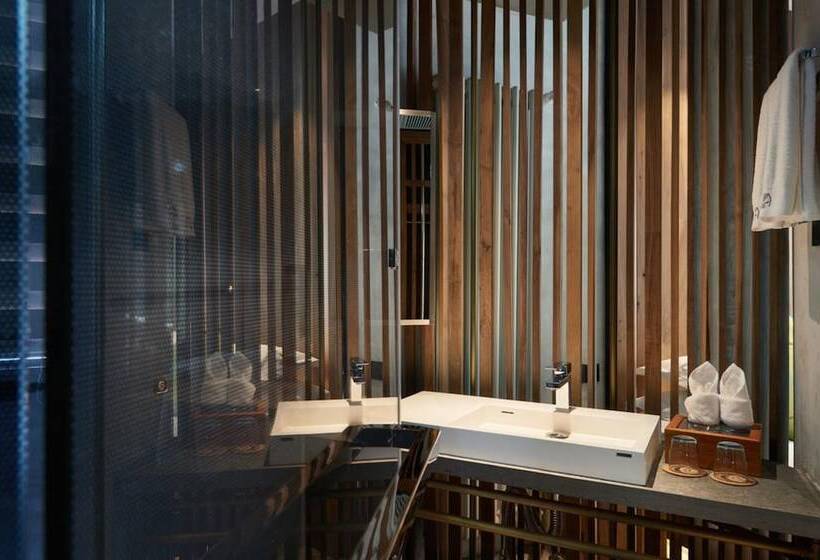 Pension Xihu Memories Tree