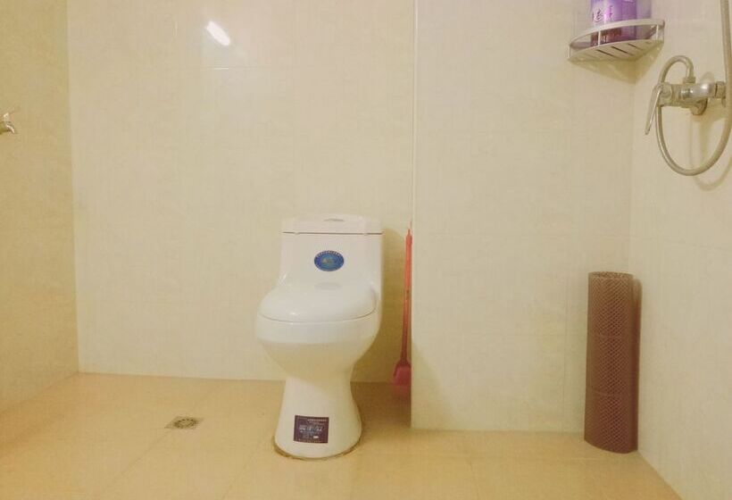 Wuhan Time On The Way Hostel