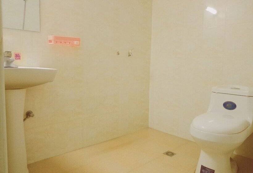 Wuhan Time On The Way Hostel