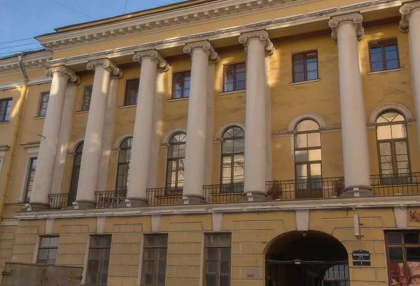 Apart Hotel On Italianskaya 1