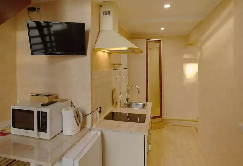 Apart Hotel On Italianskaya 1