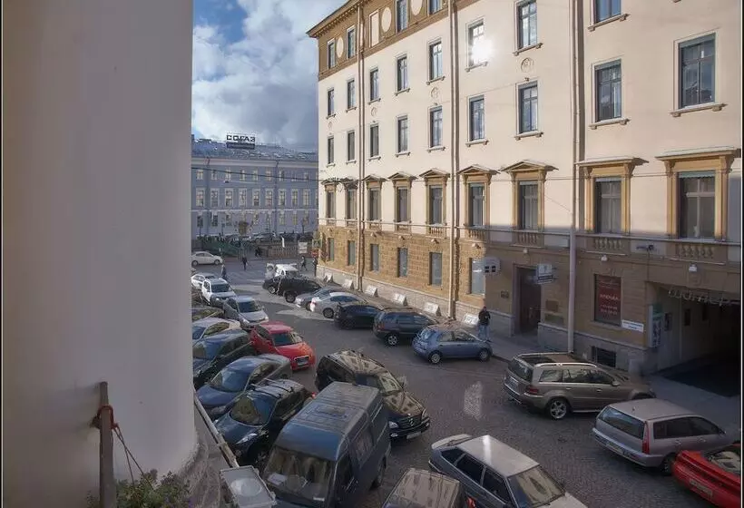 Apart Hotel On Italianskaya 1