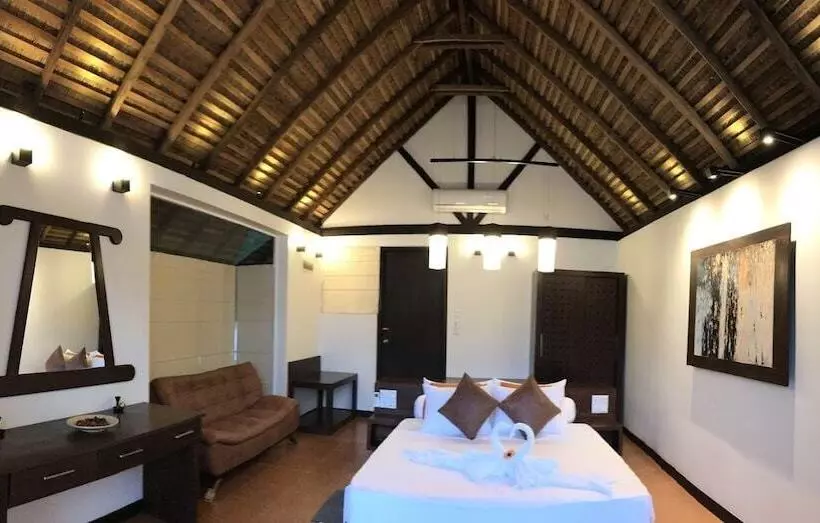 Blue Whale Beach Boutique Resort
