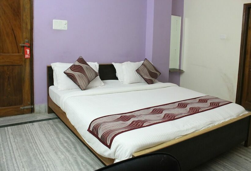 هتل Laksh Guest House