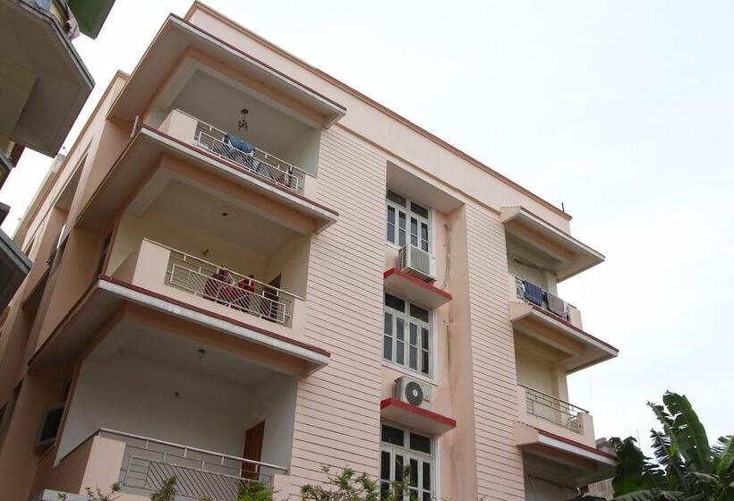 هتل Laksh Guest House