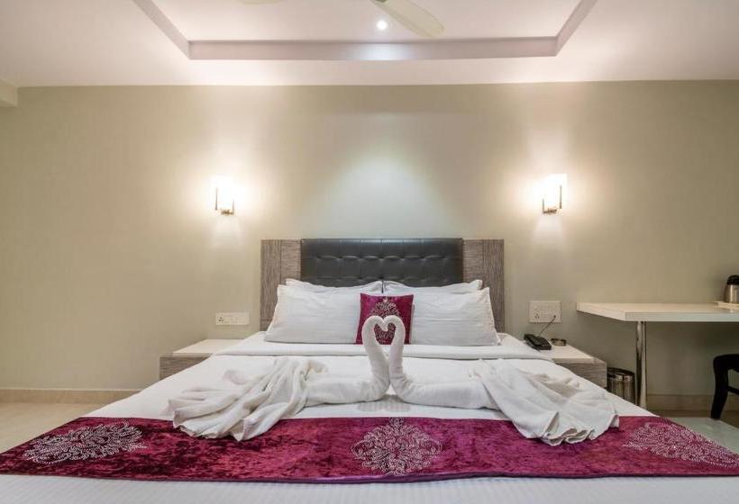 هتل Ostin Orange Park