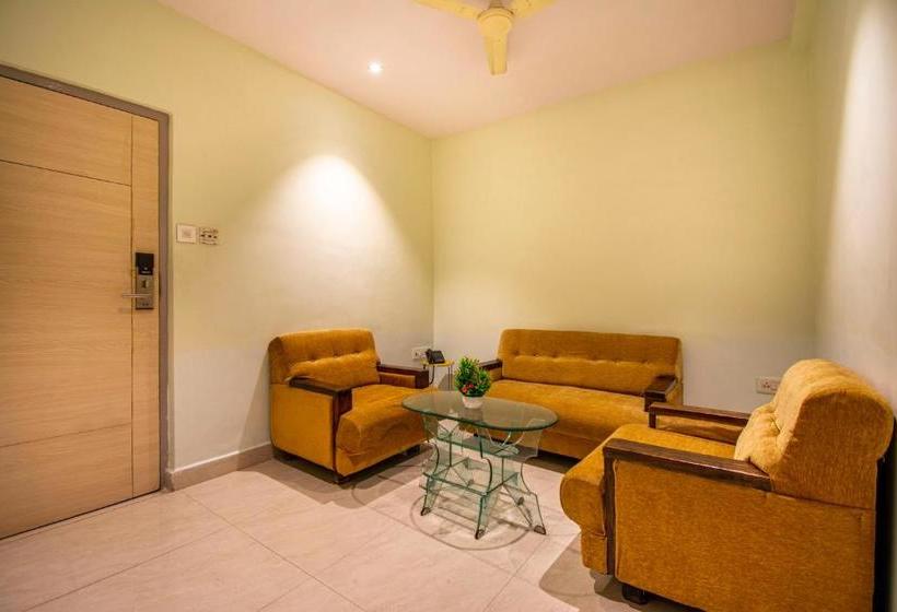 هتل Ostin Orange Park