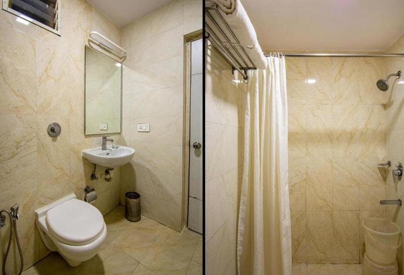 هتل Ostin Orange Park