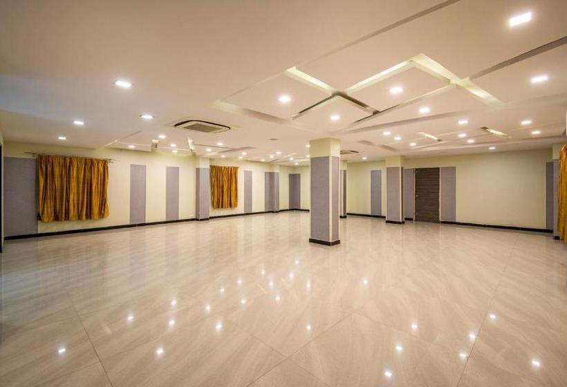 هتل Ostin Orange Park