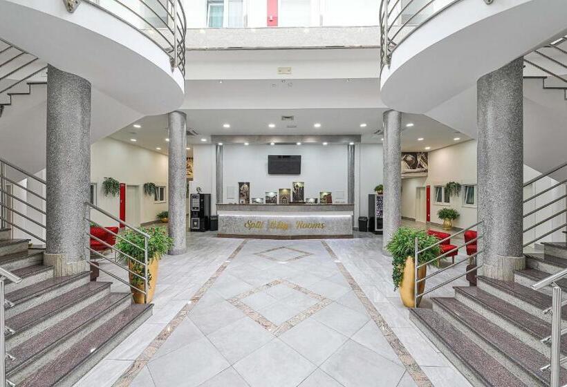 בית מלון כפרי Split Citys