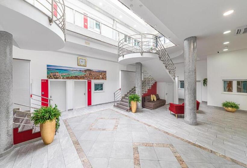 בית מלון כפרי Split Citys