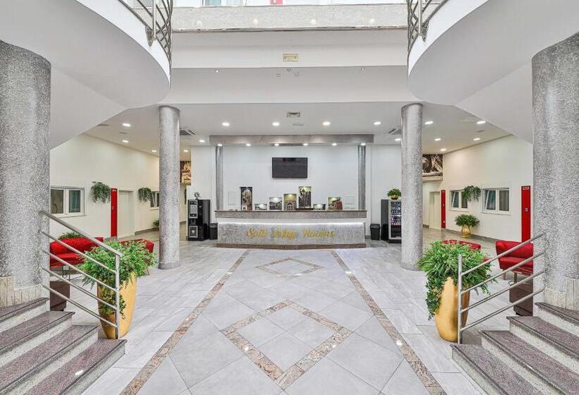 בית מלון כפרי Split Citys