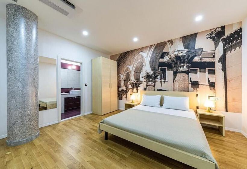 בית מלון כפרי Split Citys