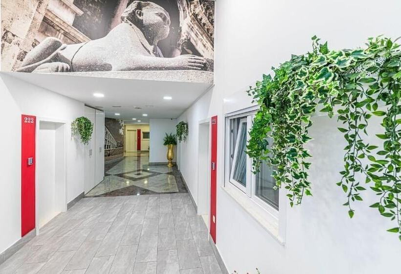 בית מלון כפרי Split Citys