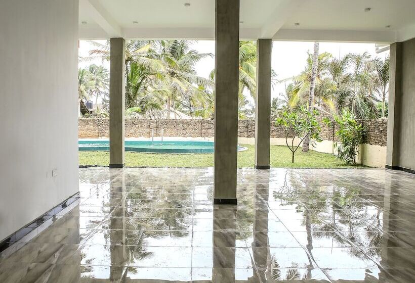 בית מלון כפרי Star White Negombo