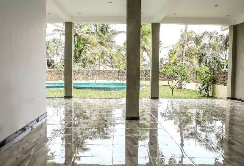 Hotel Star White Negombo