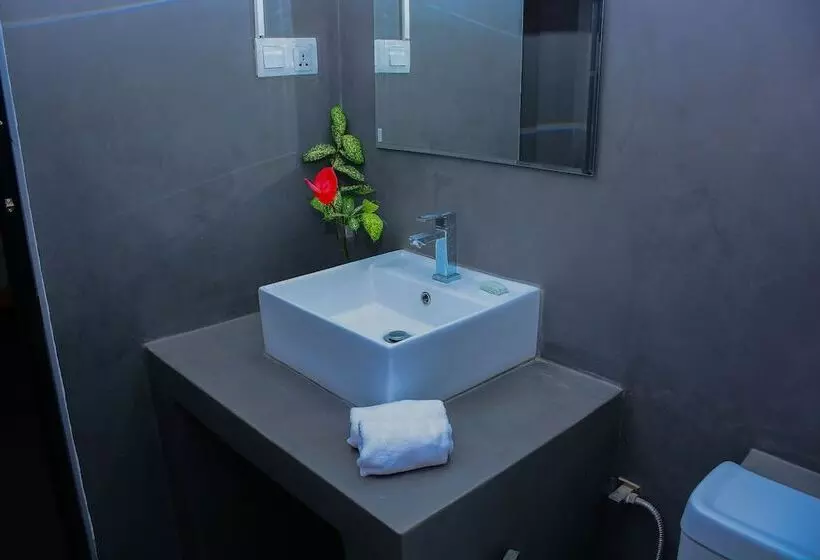 Hotel Star White Negombo