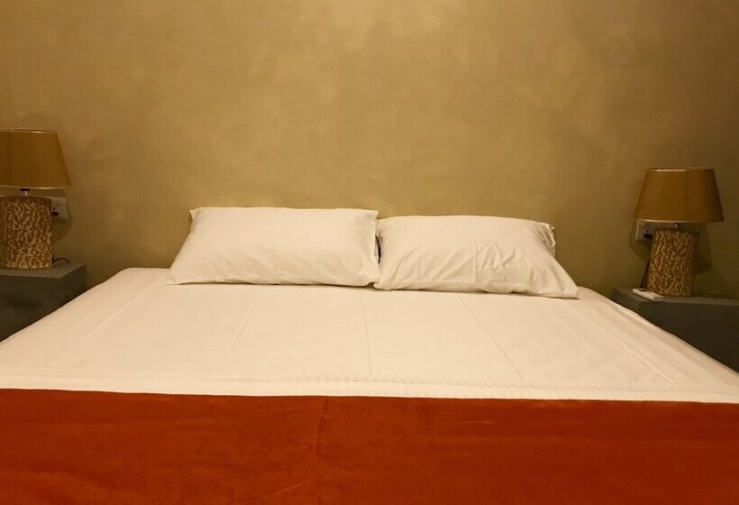 בית מלון כפרי Star White Negombo