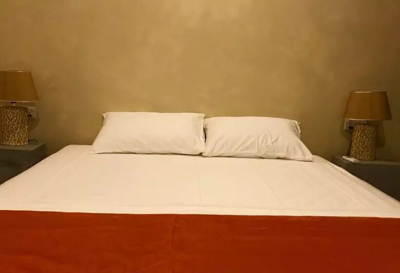 Hotel Star White Negombo