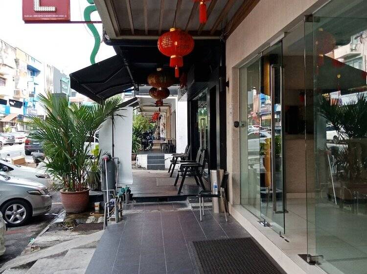 Smile Hotel Cheras Taman Segar