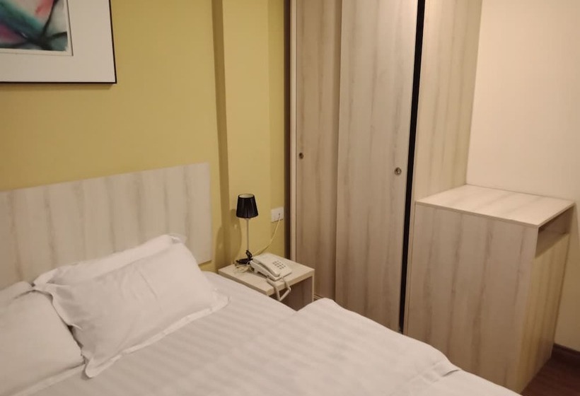 Smile Hotel Cheras Taman Segar