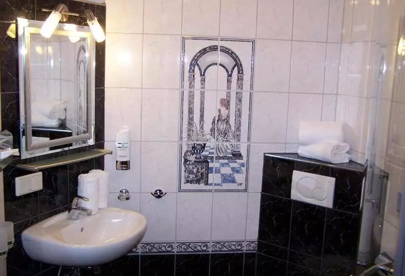 ペンション Zur Post